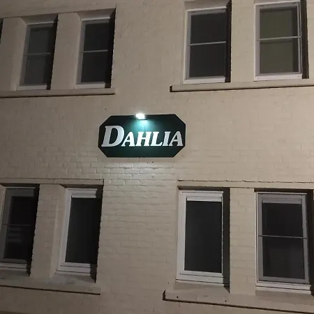 Dahlia 107 - Zonnig En Volledig Uitgerust Apartamento